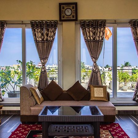 The Rooftop Cabana, A Homestay Бхубанешвар Екстер'єр фото