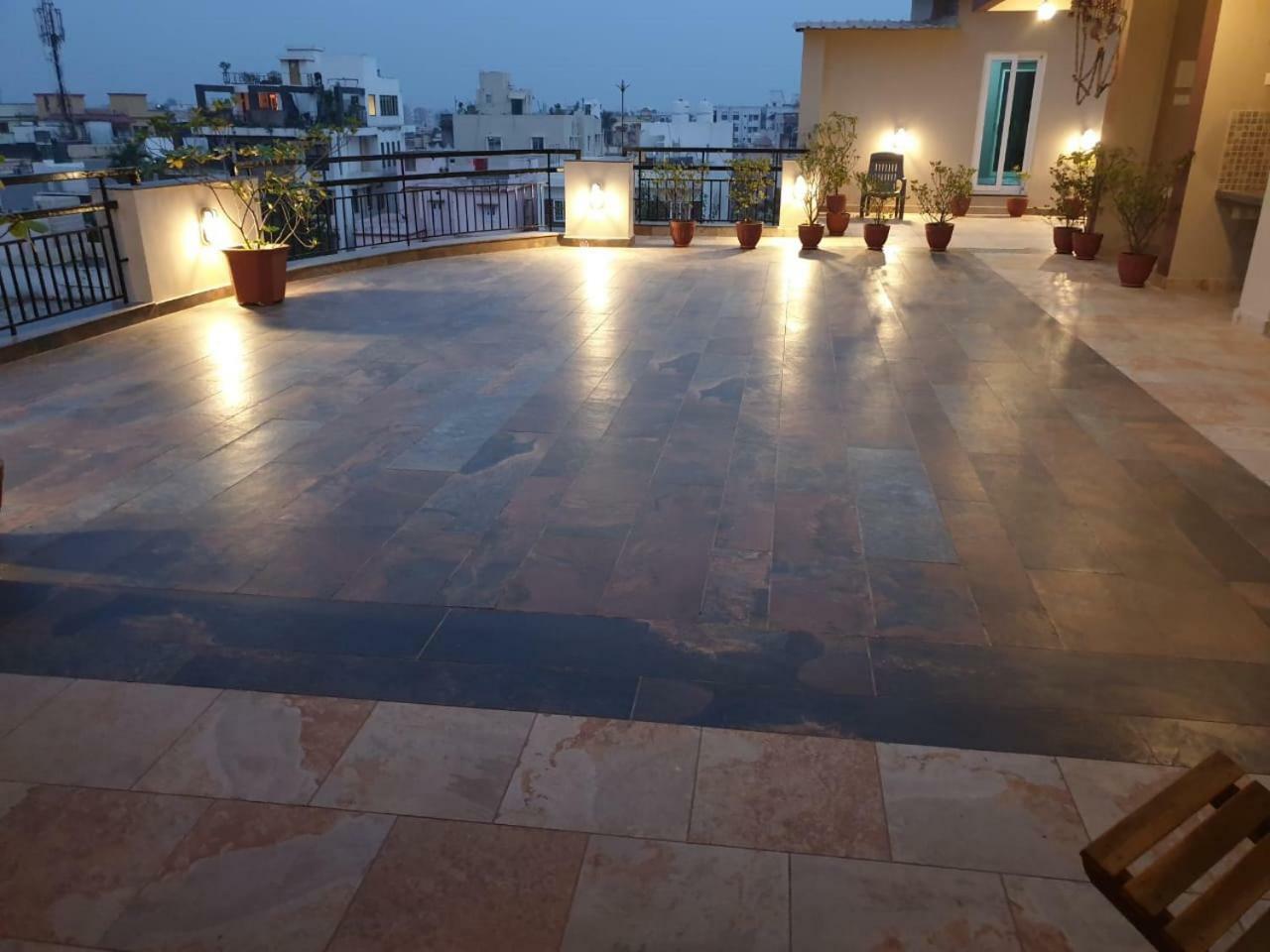 The Rooftop Cabana, A Homestay Бхубанешвар Екстер'єр фото